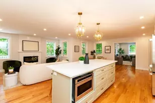 22 Bellevue St, Boston, MA 02132 - Photo 11