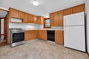 19 Springvale Ln, Lynn, MA 01904 - Photo 5