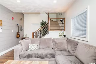 132 Dolphin Ave, Revere, MA 02151 - Photo 7