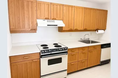 1 Seal Harbor Rd #812, Winthrop, MA 02152 - Photo 7