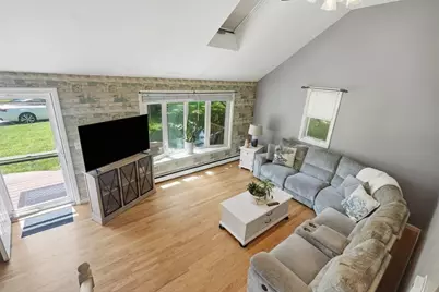66 Rosewood Terrace, Dartmouth, MA 02747 - Photo 9