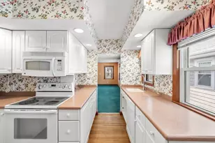 132 West St, Malden, MA 02148 - Photo 9