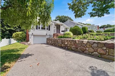 3 Linden Ave, Salem, MA 01970 - Photo 3