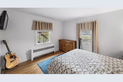 463 Elliott St, Beverly, MA 01915 - Photo 15