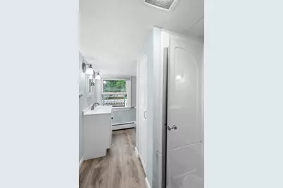 463 Elliott St, Beverly, MA 01915 - Photo 25
