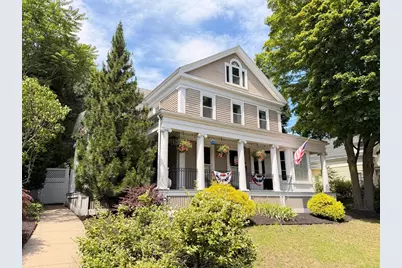 38 Salem St #B, Reading, MA 01867 - Photo 1