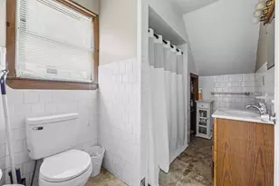 7 Woodwards Ln, Taunton, MA 02780 - Photo 19
