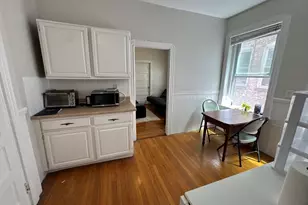 34 Anderson St, Boston, MA 02114 - Photo 1