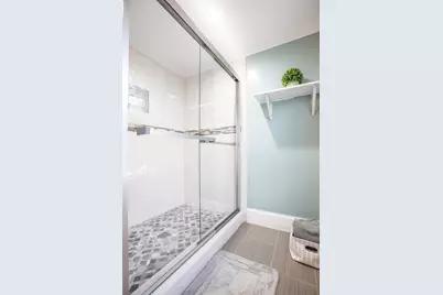 19 Verdun St, Boston, MA 02124 - Photo 17