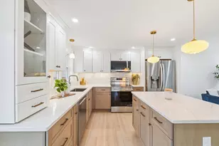 77 Hurd St, Lynn, MA 01905 - Photo 11