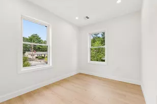 77 Hurd St, Lynn, MA 01905 - Photo 33