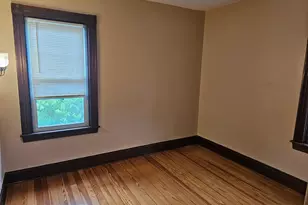 70 Warburton St, Fall River, MA 02720 - Photo 5