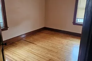 70 Warburton St, Fall River, MA 02720 - Photo 7