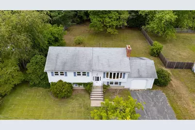 9 Eugene Rd, Burlington, MA 01803 - Photo 3
