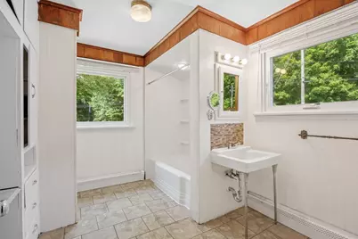 23 School Street, Granby, MA 01033 - Photo 19