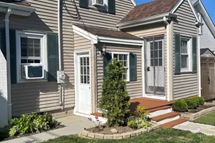 110 Grant Ave, Somerset, MA 02726 - Photo 5