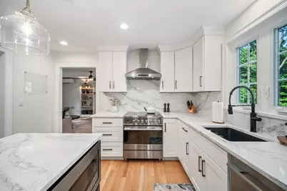 8 Bantry Road, Southborough, MA 01772 - Photo 5