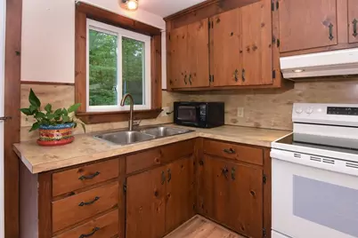 36 Hunter Ave, Hudson, MA 01749 - Photo 7
