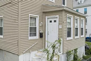 17 Salisbury St, New Bedford, MA 02744 - Photo 3