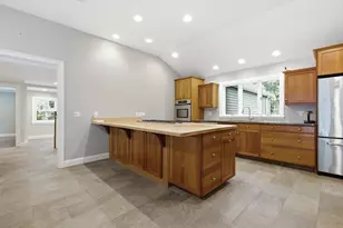 56 Arrowhead Rd, Weston, MA 02493 - Photo 3