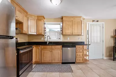 3 Parliament Dr, Franklin, MA 02038 - Photo 5