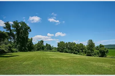 34 Plain Rd East, Deerfield, MA 01373 - Photo 9
