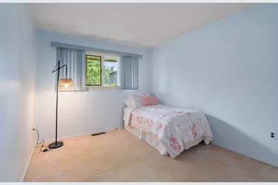 11 Saint Marys Rd, Burlington, MA 01803 - Photo 19