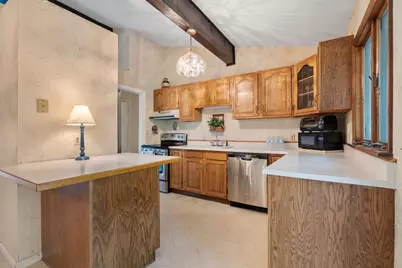 11 Saint Marys Rd, Burlington, MA 01803 - Photo 13