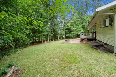 11 Saint Marys Rd, Burlington, MA 01803 - Photo 3