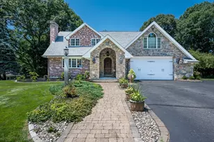 9 Cranbrook Rd, Shrewsbury, MA 01545 - Photo 1