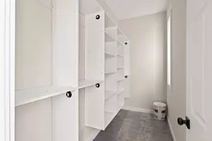 28 Hansborough St, Boston, MA 02124 - Photo 11