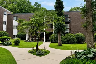 599 Old West Central St, Franklin, MA 02038 - Photo 1