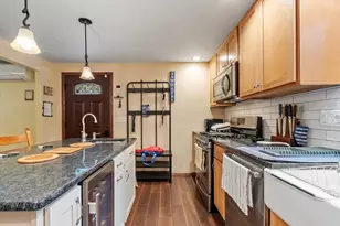 378 Pelham Rd, Dracut, MA 01826 - Photo 5