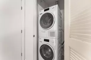 17 Otis St, Cambridge, MA 02141 - Photo 11