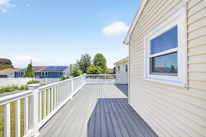 17 Brookline St, Lawrence, MA 01841 - Photo 11