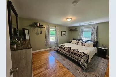 82 Walnut St, North Brookfield, MA 01535 - Photo 15