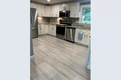 82 Walnut St, North Brookfield, MA 01535 - Photo 9