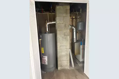 5 Lafayette Ave, Lawrence, MA 01843 - Photo 21