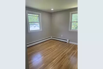 5 Lafayette Ave, Lawrence, MA 01843 - Photo 13