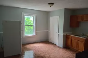 86 Marshall St, Fitchburg, MA 01420 - Photo 7