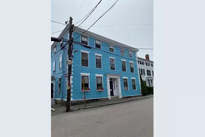 52 Washington #4, Marblehead, MA 01945 - Photo 1