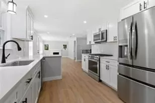 9 Walden Pond Ave, Saugus, MA 01906 - Photo 7
