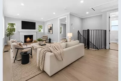 9 Walden Pond Ave, Saugus, MA 01906 - Photo 11