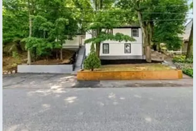9 Walden Pond Ave, Saugus, MA 01906 - Photo 3