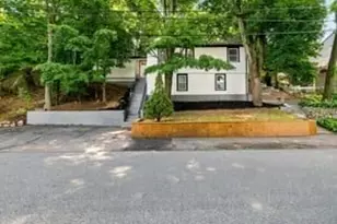 9 Walden Pond Ave, Saugus, MA 01906 - Photo 3