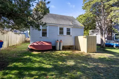 12 Bluepoint Rd, Fairhaven, MA 02719 - Photo 9