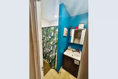 211 Vernon St #1, Worcester, MA 01604 - Photo 5
