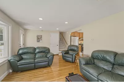38 Montaup Ave, Dracut, MA 01826 - Photo 11
