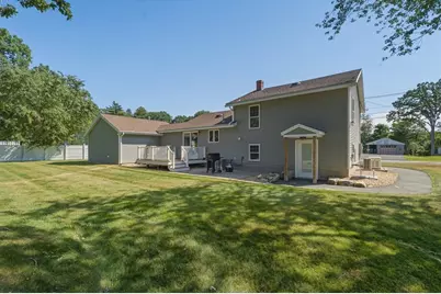 38 Montaup Ave, Dracut, MA 01826 - Photo 27