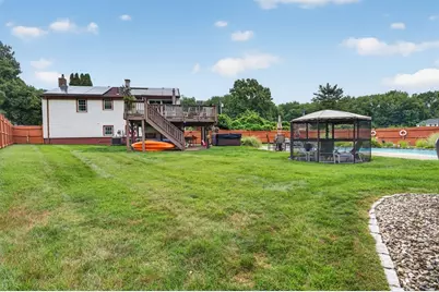 17 Coach Rd, Billerica, MA 01862 - Photo 11